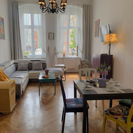 Rynekart Apartment Swidnica  Luaran gambar