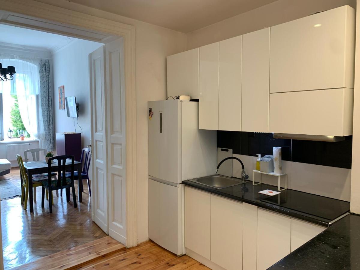 Rynekart Apartment Swidnica  Luaran gambar