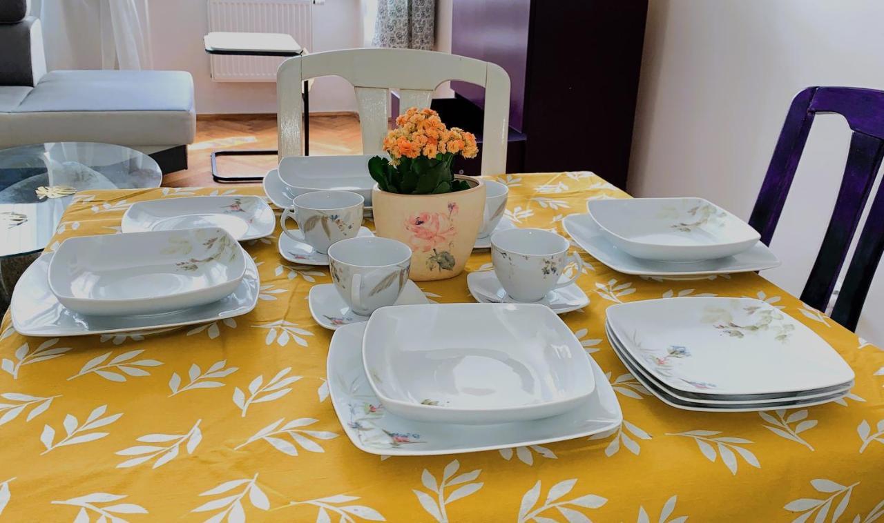 Rynekart Apartment Swidnica  Luaran gambar