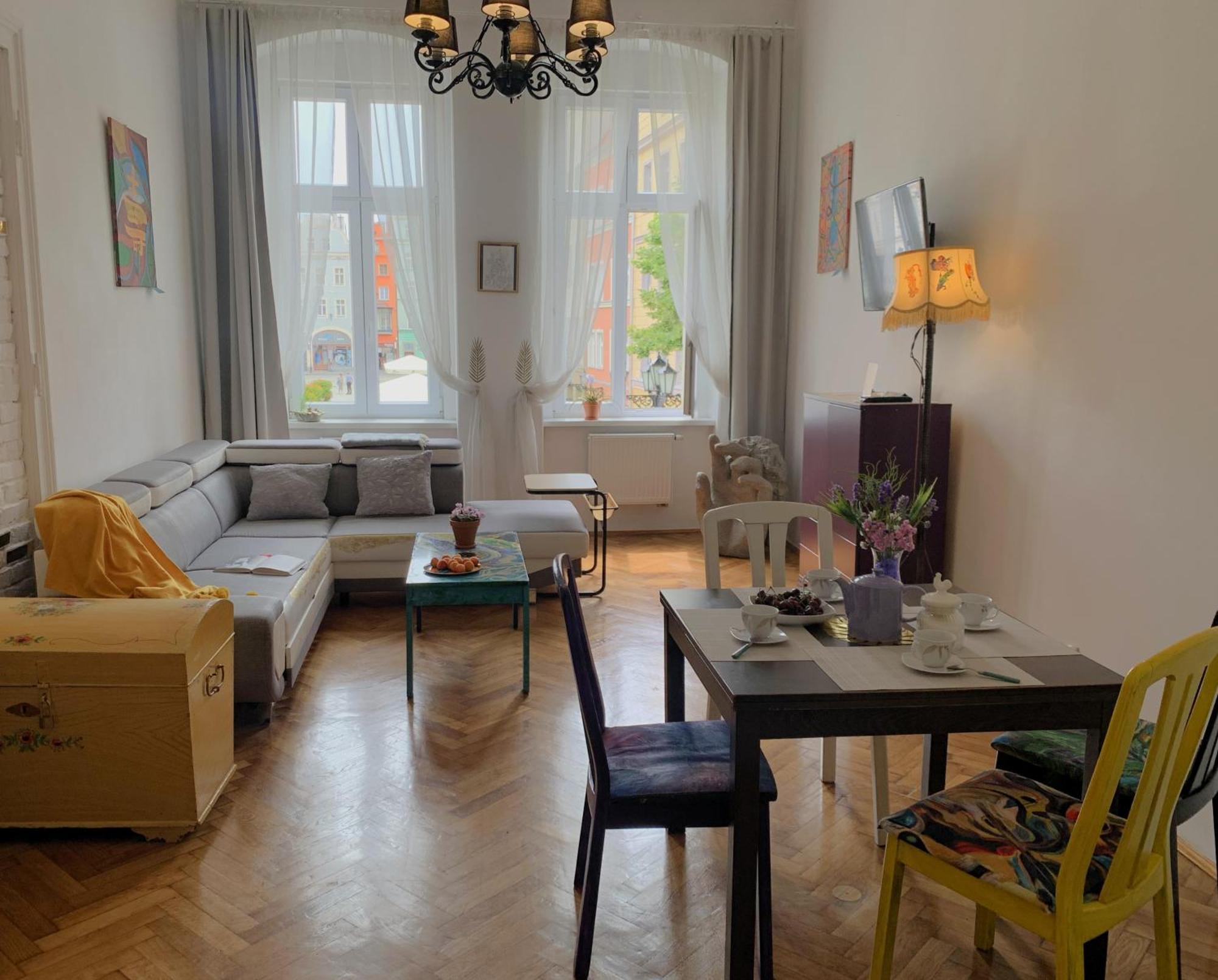 Rynekart Apartment Swidnica  Luaran gambar